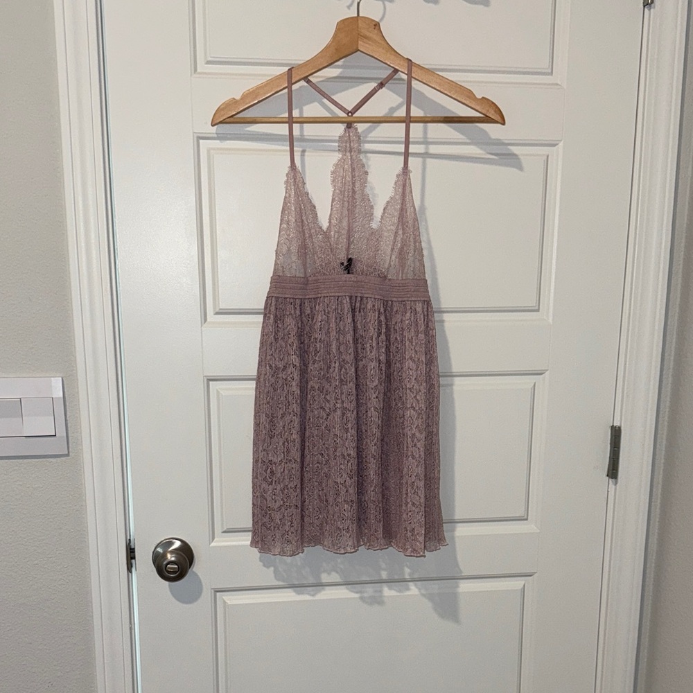 Victoria’s Secret lace lingerie nightie top/dress size medium